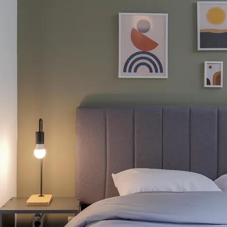 Apartment Alluring 2br In Thiseio Athens