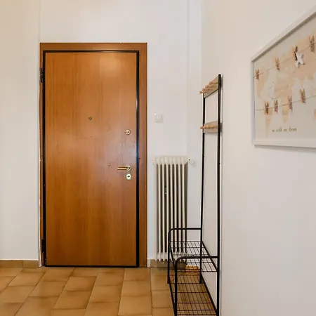 Alluring 2br In Thiseio Apartment Athens